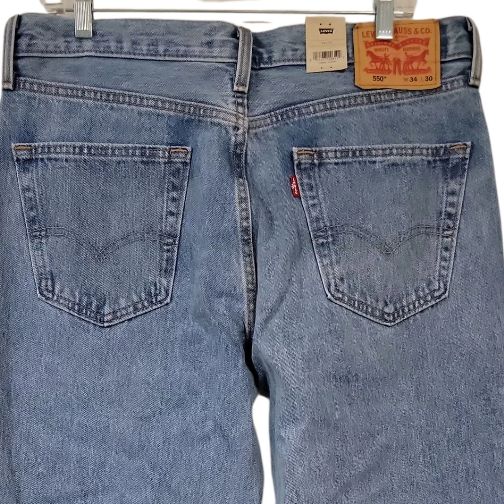 Levi's Men's Blue Jeans Relaxed FIT 550 New With Tags Size 34 X 30